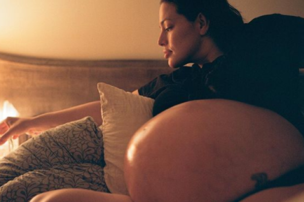 Ashley Graham is a busy mom