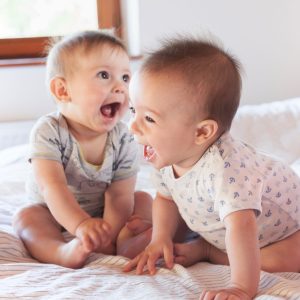 Twins ages 6-9 Months Twins ages 9-12 Months