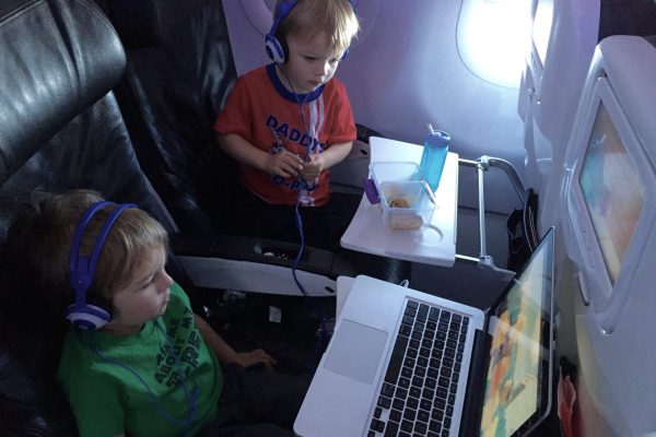Best Tips for Traveling with Your Twin Kids